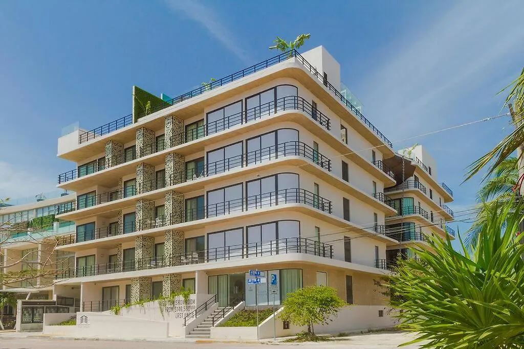 Stay At The Boat & Enjoy The Sea Playa del Carmen